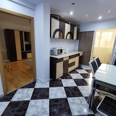 Feelhome Apartment Călimăneşti Bagian luar foto